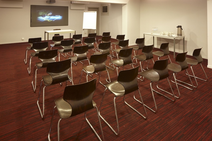 Imagen de los interiores del Hotel Ambiotel. Foto 17