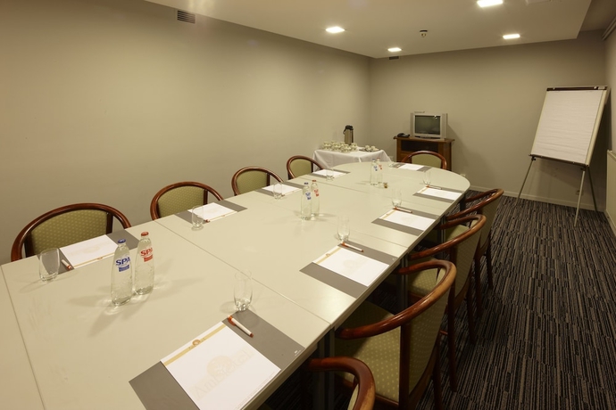 Imagen de los interiores del Hotel Ambiotel. Foto 18