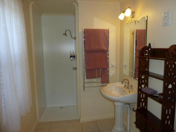 Imagen general del Hotel Ambleside on the Lake. Foto 20