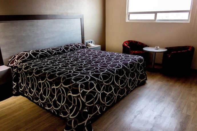 Imagen de la habitación del Hotel Ambos Mundos, Ciudad de M&eacute;xico. Foto 16