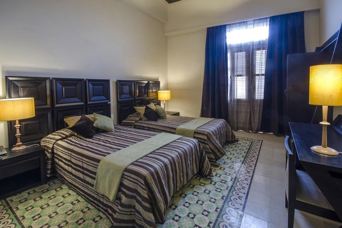 Imagen general del Hotel Ambos Mundos. Foto 6