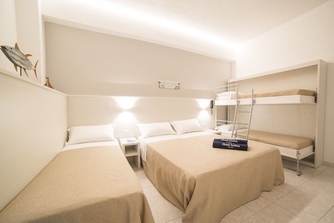 Imagen de la habitación del Hotel Ambra, Cattolica. Foto 13