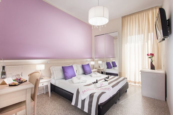 Imagen de la habitación del Hotel Ambra, Cervia. Foto 8