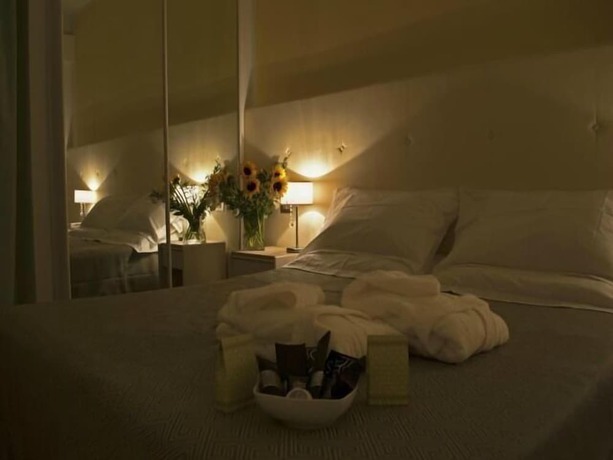 Imagen de la habitación del Hotel Ambra, Cervia. Foto 15