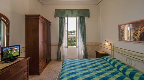 Imagen de la habitación del Hotel Ambra, Forte de Marmi. Foto 3