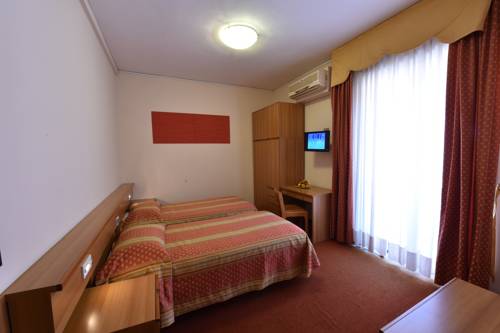 Imagen de la habitación del Hotel Ambra Hotel. Foto 5