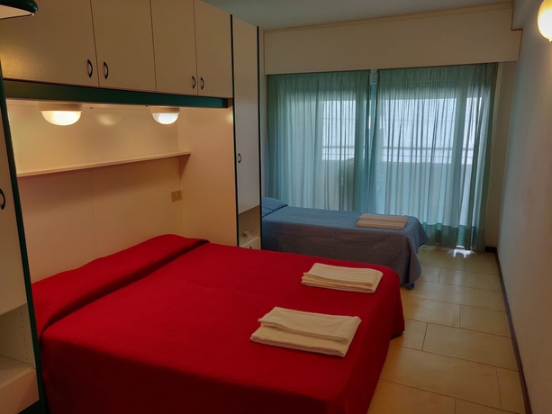 Imagen de la habitación del Hotel Ambra, Lignano Sabbiadoro. Foto 7
