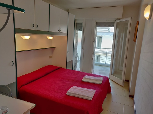 Imagen de la habitación del Hotel Ambra, Lignano Sabbiadoro. Foto 8