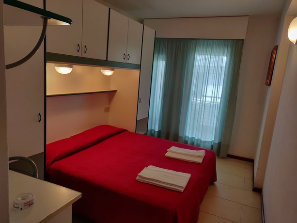 Imagen de la habitación del Hotel Ambra, Lignano Sabbiadoro. Foto 11