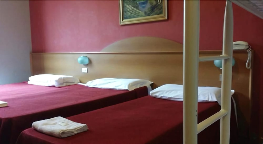 Imagen de la habitación del Hotel Ambra, Milán. Foto 7