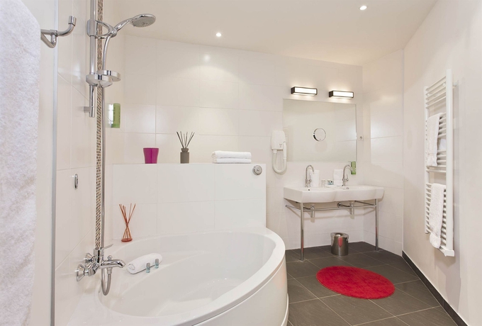 Imagen de la habitación del Hotel Ambre Hotel. Foto 6