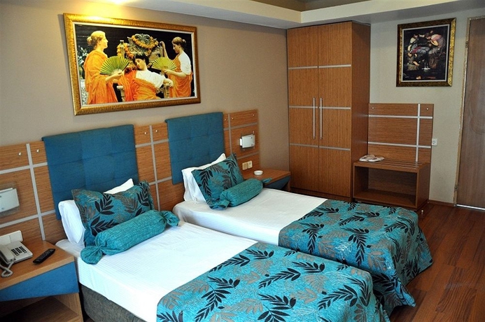 Imagen general del Hotel Ambrosia. Foto 2