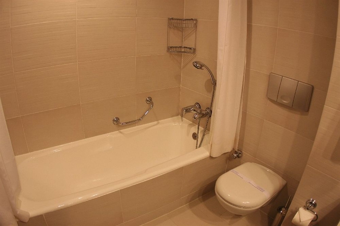 Imagen de la habitación del Hotel Ambrosia. Foto 4