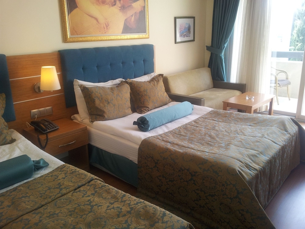 Imagen de la habitación del Hotel Ambrosia. Foto 5