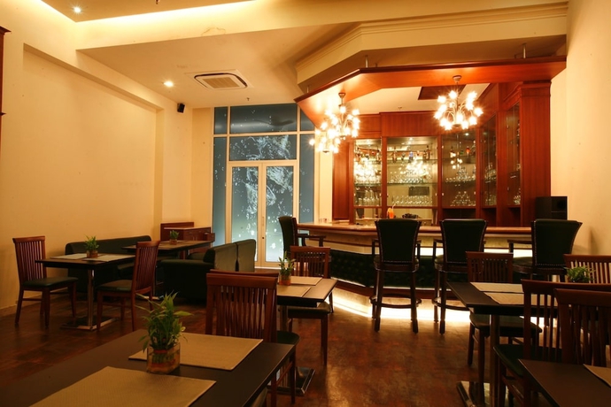 Imagen del bar/restaurante del Hotel Ambrosia Sarovar Portico Haridwar. Foto 6