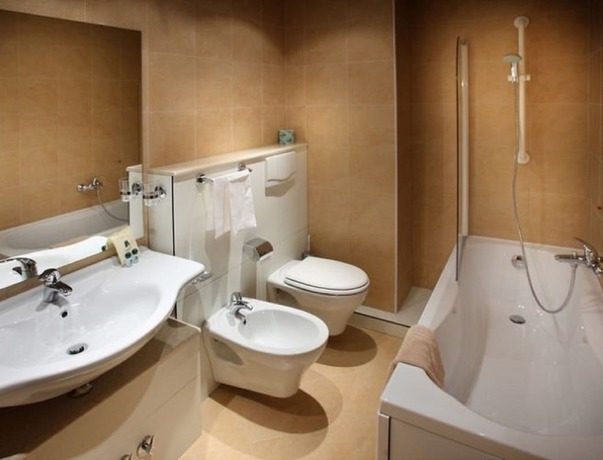 Imagen de la habitación del Hotel Ambrosiano. Foto 13