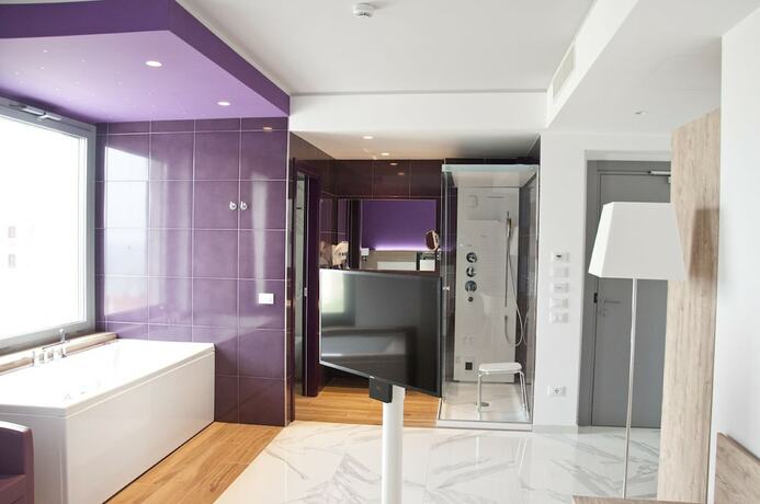Imagen de la habitación del Hotel Ambruosi Village Resort and Spa. Foto 10