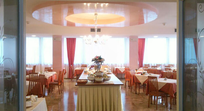 Imagen del bar/restaurante del Hotel Amburgo. Foto 4