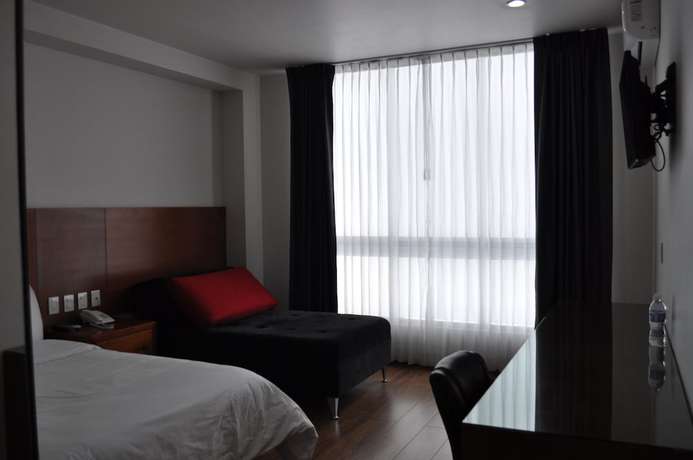 Imagen de la habitación del Hotel Amd. Foto 6