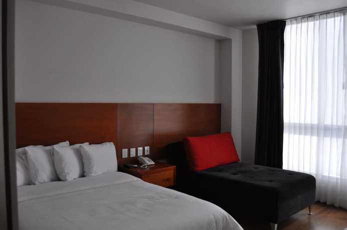 Imagen de la habitación del Hotel Amd. Foto 12