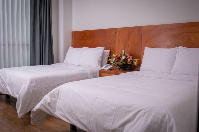 Imagen de la habitación del Hotel Amd. Foto 13