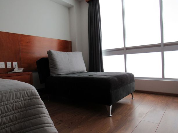 Imagen de la habitación del Hotel Amd. Foto 18