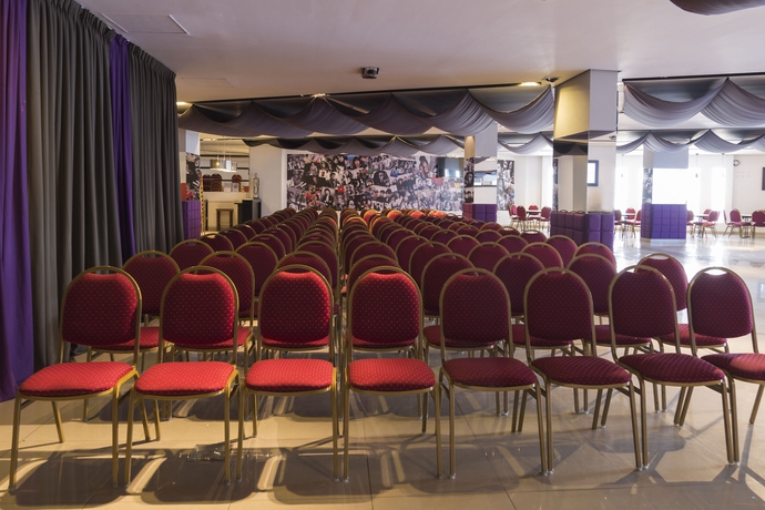 Imagen de los interiores del Hotel Am&eacute;rian Carlos Paz Apart and Suites. Foto 10