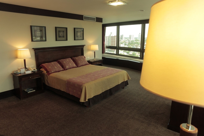 Imagen de la habitación del Hotel Am&eacute;rian Casino Gala. Foto 6