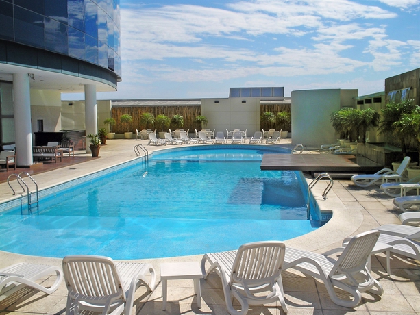 Imagen de la piscina del Hotel Am&eacute;rian Casino Gala. Foto 15