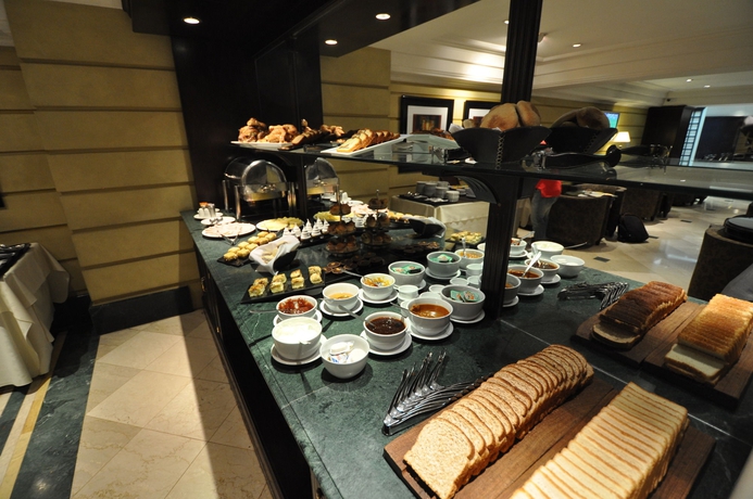 Imagen del bar/restaurante del Hotel Am&eacute;rian Mendoza. Foto 2