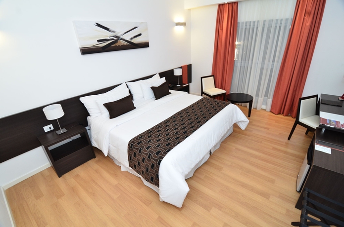 Imagen de la habitación del Hotel Am&eacute;rian Villa Maria Park. Foto 11