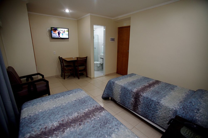 Imagen de la habitación del Hotel América Do Sul. Foto 10