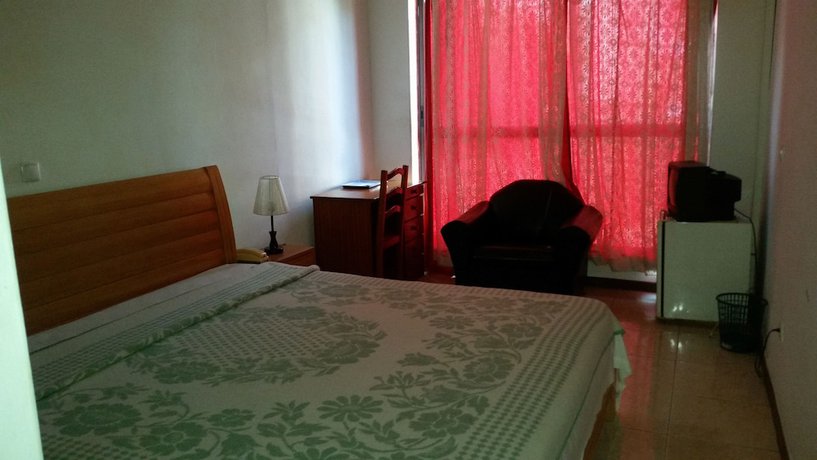 Imagen de la habitación del Hotel Am&eacute;rica, Praia (Isla Santiago). Foto 8