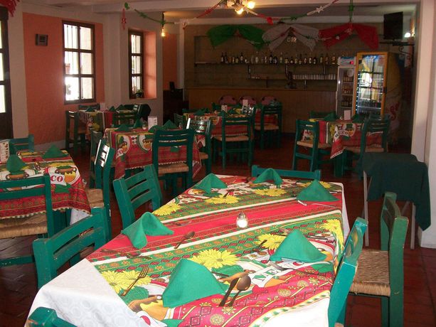 Imagen del bar/restaurante del Hotel Amealco. Foto 2