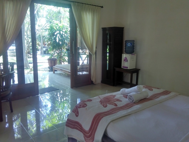 Imagen de la habitación del Hotel Amed Oasis. Foto 15