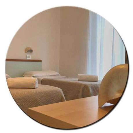 Imagen de la habitación del Hotel Amedea. Foto 5