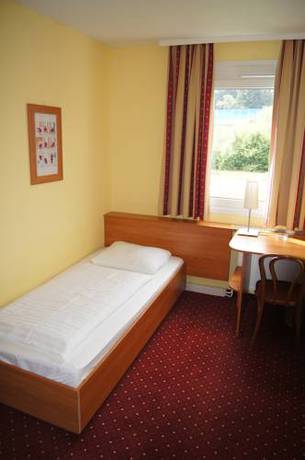 Imagen de la habitación del Hotel Amedia Express Sattledt, Trademark Collection by Wyndham. Foto 13