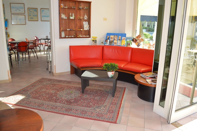 Imagen de los interiores del Hotel Amelia, Fano. Foto 19