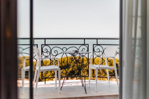 Imagen general del Hotel Amelia Mare. Foto 6