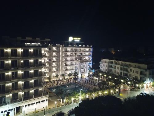 Imagen general del Hotel Amelia Mare. Foto 15