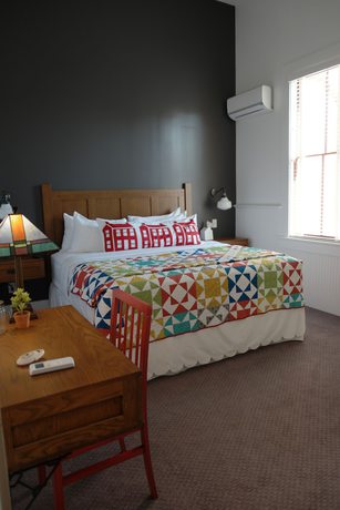 Imagen de la habitación del Hotel Amelia Schoolhouse Inn. Foto 7