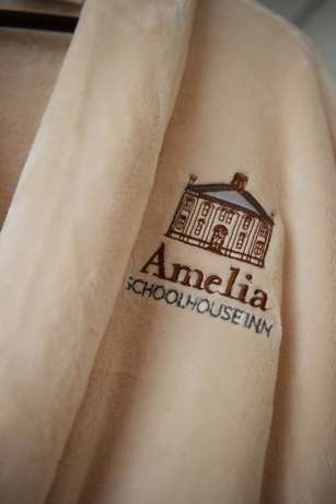 Imagen de la habitación del Hotel Amelia Schoolhouse Inn. Foto 8