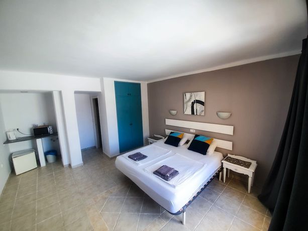 Imagen de la habitación del Hotel Amena Mar. Foto 16