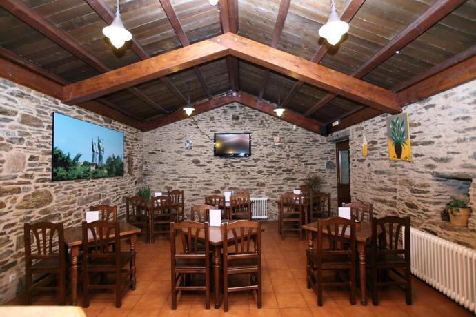 Imagen del bar/restaurante del Hotel Amenal. Foto 2