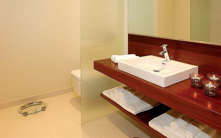 Imagen de la habitación del Hotel Amendoeira Golf Resort. Foto 9