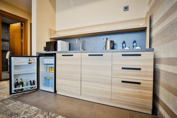 Imagen de la habitación del Hotel Ameri Plaza. Foto 5