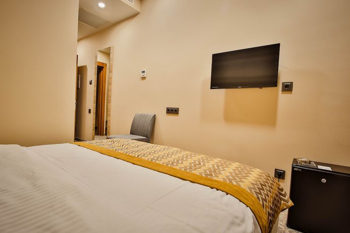 Imagen de la habitación del Hotel Ameri Plaza. Foto 8