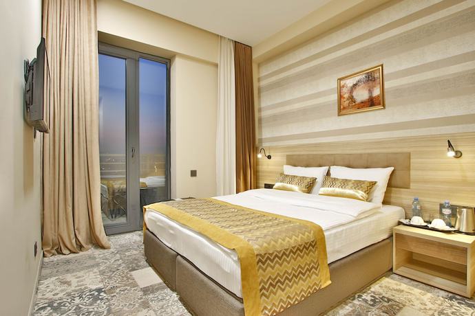 Imagen de la habitación del Hotel Ameri Plaza. Foto 15