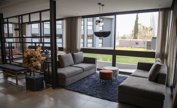 Imagen de los interiores del Hotel Amerian Chacras de Coria. Foto 11