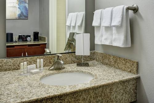 Imagen de la habitación del Hotel AmericInn by Wyndham Brookfield. Foto 4